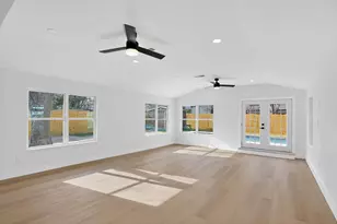 1906 Sunny Brook Dr, Austin, TX 78723 - Photo 23