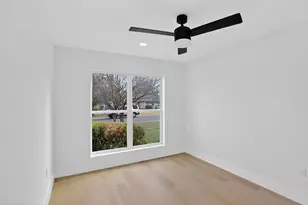 1906 Sunny Brook Dr, Austin, TX 78723 - Photo 13