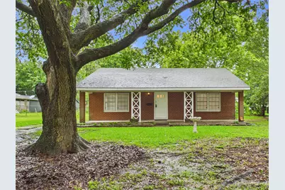 2610 S Crockett Street, La Marque, TX 77568 - Photo 1