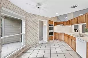 2118 Woodland Park Dr, Houston, TX 77077 - Photo 3