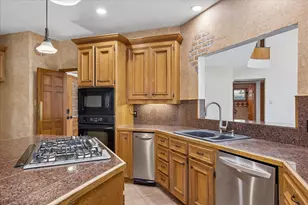 1835 Raintree Cir, Seabrook, TX 77586 - Photo 9