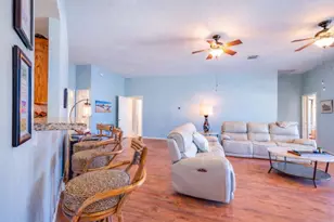 410 Scarlet Sage Dr, League City, TX 77573 - Photo 9