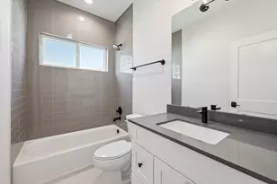 1303 Cordell St, Houston, TX 77009 - Photo 31