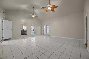 6619 Indian Lake Dr, Houston, TX 77489 - Photo 23