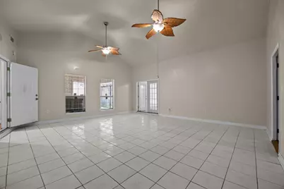 6619 Indian Lake Drive, Houston, TX 77489 - Photo 23