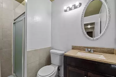 6619 Indian Lake Drive, Houston, TX 77489 - Photo 19