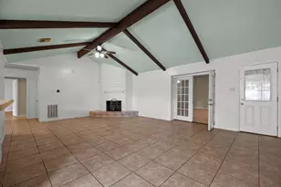 6619 Indian Lake Dr, Houston, TX 77489 - Photo 5