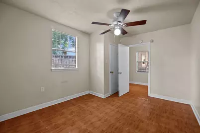 6619 Indian Lake Drive, Houston, TX 77489 - Photo 29