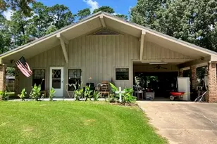 912 Twin Cedar Dr, Hemphill, TX 75948 - Photo 1