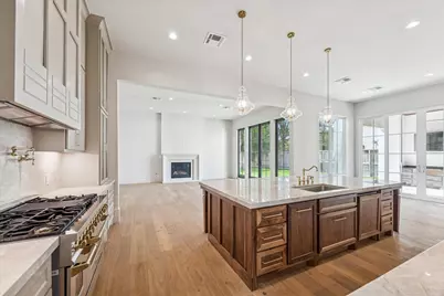 7203 Tickner Street, Houston, TX 77055 - Photo 9