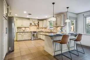 9813 Pine Lake Dr, Houston, TX 77055 - Photo 9