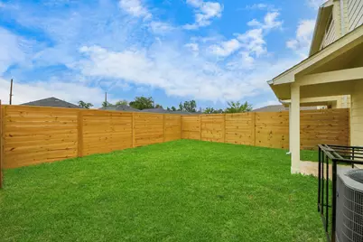7542 Charlie Street, Houston, TX 77088 - Photo 5