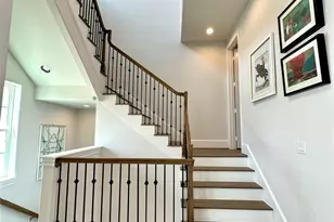 11057 Chatterton Dr, Houston, TX 77043 - Photo 5