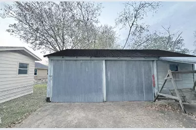 2108 Horn Road, Bay City, TX 77414 - Photo 17