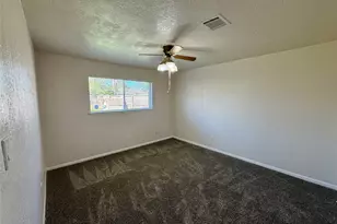 11402 Concho St, Houston, TX 77072 - Photo 9