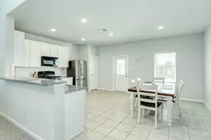 3640 Crosspointe Pass, Angleton, TX 77515 - Photo 7