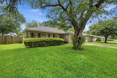10114 Belfast Road, La Porte, TX 77571 - Photo 3