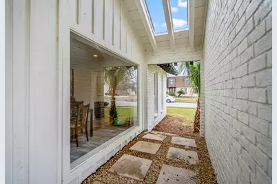 10735 Lynbrook Drive, Houston, TX 77042 - Photo 43