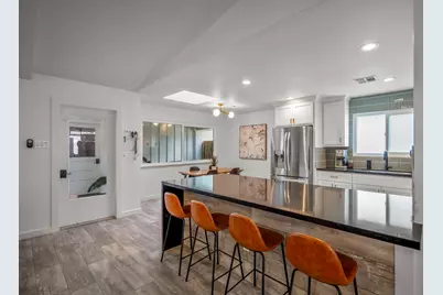 10735 Lynbrook Drive, Houston, TX 77042 - Photo 15