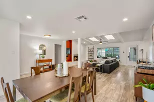 10735 Lynbrook Dr, Houston, TX 77042 - Photo 11