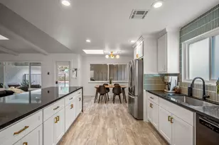 10735 Lynbrook Dr, Houston, TX 77042 - Photo 19