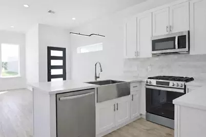 8137 Cabot Street #B, Houston, TX 77078 - Photo 3