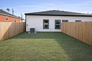 8137 Cabot St, Houston, TX 77078 - Photo 15