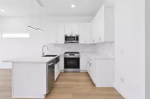 8137 Cabot St, Houston, TX 77078 - Photo 7