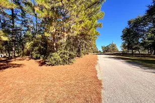 10 Oak Creek Dr, Huntsville, TX 77340 - Photo 49