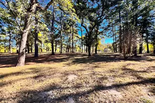 10 Oak Creek Dr, Huntsville, TX 77340 - Photo 37