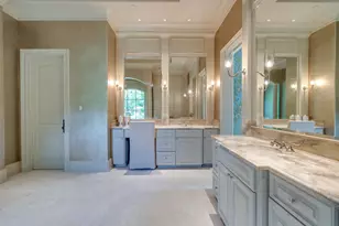 11527 Green Oaks Dr, Houston, TX 77024 - Photo 27