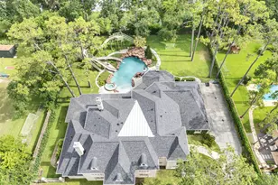 11527 Green Oaks Dr, Houston, TX 77024 - Photo 49