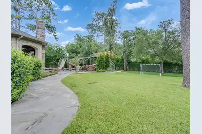 11527 Green Oaks Drive, Houston, TX 77024 - Photo 43