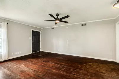 219 Camellia Street, Lake Jackson, TX 77566 - Photo 11