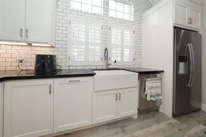 3219 Manor Grove Drive, Kingwood, TX 77345 - Photo 9