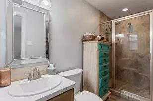 30 Live Oak St, Van Vleck, TX 77482 - Photo 23