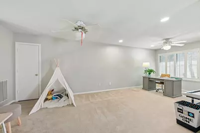 126 Selkirk Drive, Sugar Land, TX 77479 - Photo 25