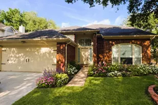 126 Selkirk Dr, Sugar Land, TX 77479 - Photo 1