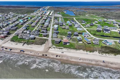 931 S Gateway, Crystal Beach, TX 77650 - Photo 49