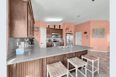 931 S Gateway, Crystal Beach, TX 77650 - Photo 23