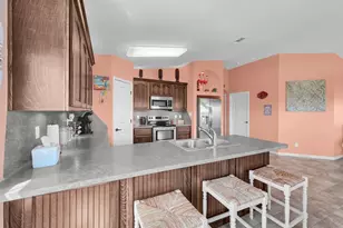 931 S Gateway, Crystal Beach, TX 77650 - Photo 23