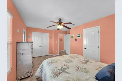 931 S Gateway, Crystal Beach, TX 77650 - Photo 35