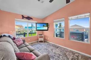 931 S Gateway, Crystal Beach, TX 77650 - Photo 21