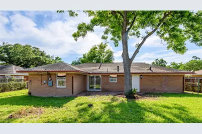 9109 Lugary Drive, Houston, TX 77074 - Photo 7