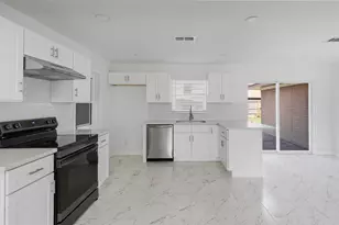 9109 Lugary Dr, Houston, TX 77074 - Photo 15