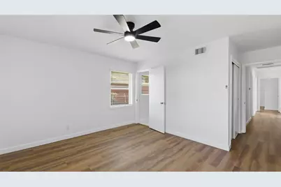 9109 Lugary Drive, Houston, TX 77074 - Photo 17