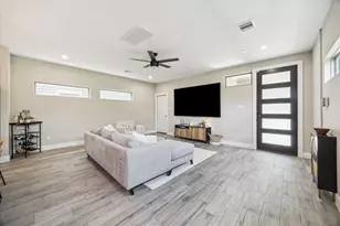 6730 Knox St, Houston, TX 77091 - Photo 9