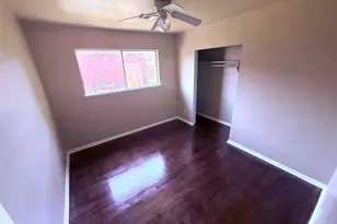 4427 Trafalgar Dr, Houston, TX 77045 - Photo 9