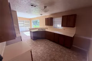 4427 Trafalgar Dr, Houston, TX 77045 - Photo 7