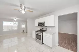 14614 Sweetwater View Dr, Houston, TX 77047 - Photo 13